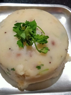 વેજીટેબલ ઉપમા (Vegetable Upma Recipe In Gujarati) રેસીપી મુખ્ય ફોટો
