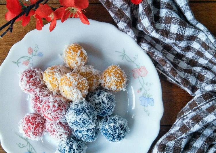 Langkah Mudah Memasak Onde onde buah melaka yang Sederhan