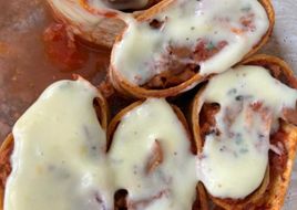 Wrap de atum com molho de iogurte caseiro