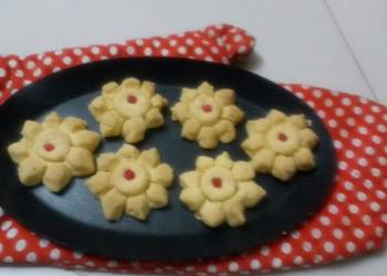 How to Cook Yummy Tutti frutti flower cookies