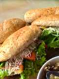 Bekal Piknik: Sliced Beef Sandwich