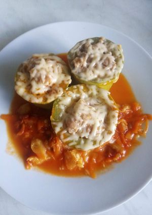 Фото Тушёные фаршированные кабачки с сыром.