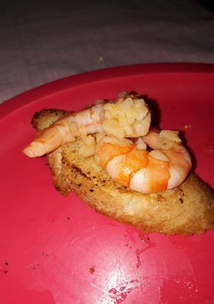 Una foto de Camarones al mojo de ajo