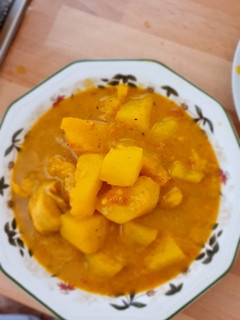 Una foto de Cazuela de patata con pollo
