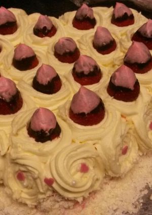 A picture of Strawberry and cream cake.