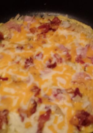 A picture of Gabriel's favorite open face omelet.