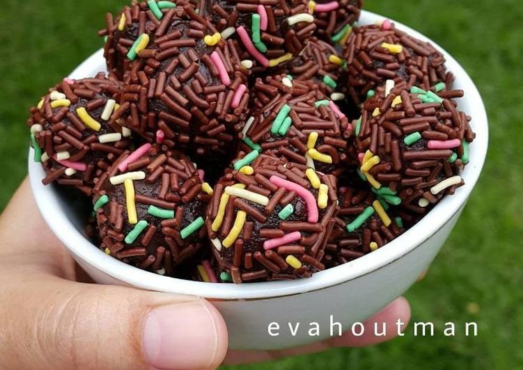 Resep: AppetizingSprinkle Chocolate Ball