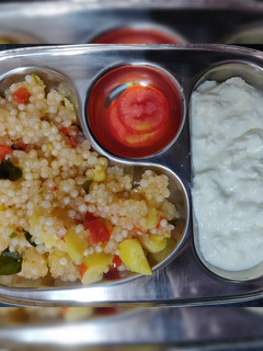 સાબુદાણા ખીચડી(Sabudana Khichdi Recipe in Gujarati) રેસીપી મુખ્ય ફોટો