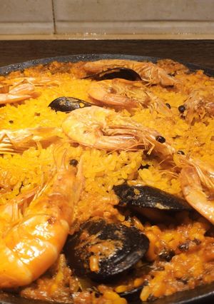 A picture of Seafood Paella.