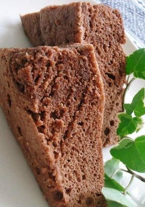 A picture of Healthy Microwaved Banana & Cocoa Steamed Bread.