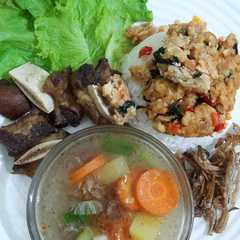 A picture of Nasi Tempe Pedas.