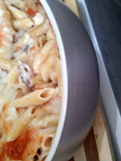 A picture of very fast and creamy pasta.