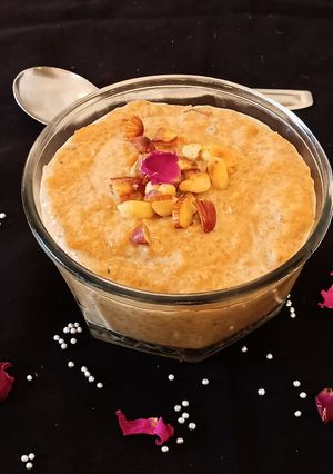 A picture of Caramel Payasam in pressure cooker.