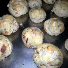 A picture of Ray's' Bacon cheddar biscuit balls.