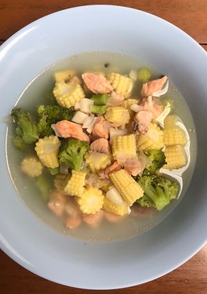 Foto resep Makanan AnakSup Salmon Brokoli Putren