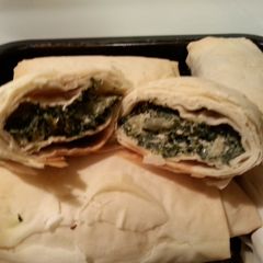 A picture of Chicken Bundles.