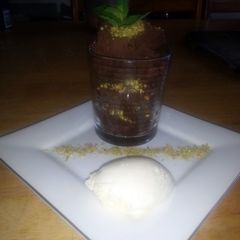 A picture of Super fast chocolate mousse.