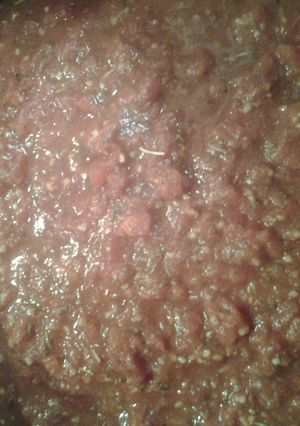 A picture of Dad's Red Sauce.