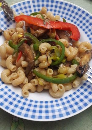 Una foto de Fideos a la REINA (wook)