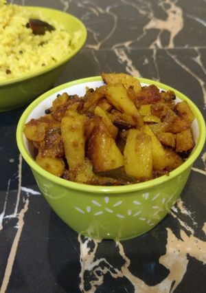 A picture of Roasted Potato Poriyal.