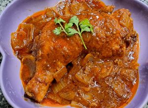 รูปของ สตูไก่อบ