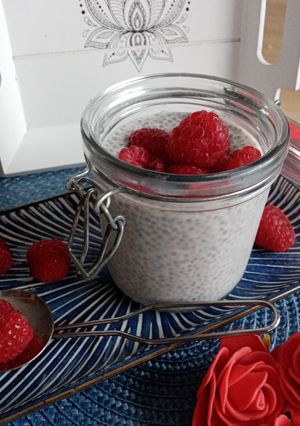 Une photo de Pudding de chia aux framboises