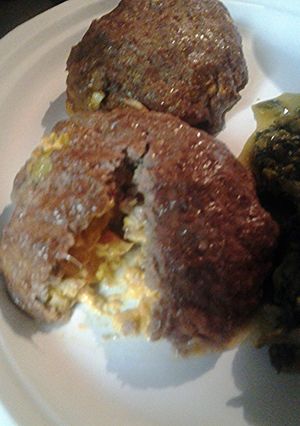 A picture of Cheeseburger no bun.