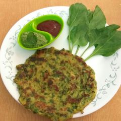 A picture of Spinach chilla.