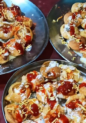 गोलगप्पा चाट(golgappe chaat recipe in hindi) रेसिपी मुख्य फोटो