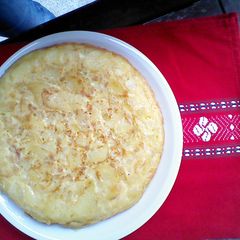 A picture of Basque potato omelet.
