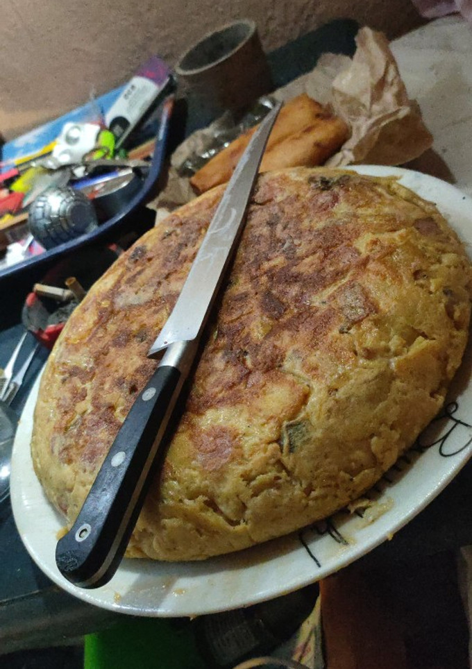 Una foto de Tortillón relleno 😋😋