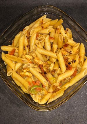 Une photo de Wok de poulet