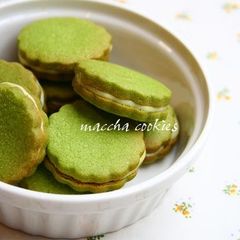 A picture of ＊Matcha and White Chocolate Cookie Sandwiches＊.
