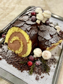 A picture of Yule Log 🎄🪵.