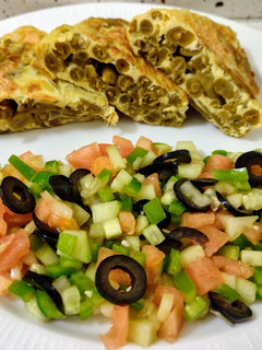Una foto de Tortilla de judías verdes y picadillo