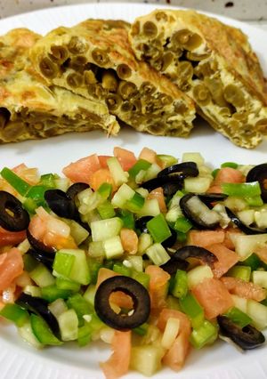 Una foto de Tortilla de judías verdes y picadillo