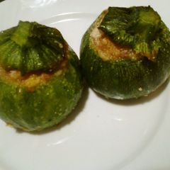 A picture of Easy Italian Round Zucchini Stuffed with Meat.