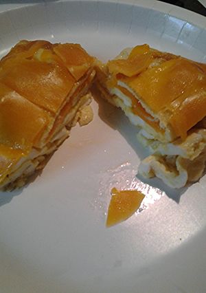 A picture of Cheesy Folded Eggs.