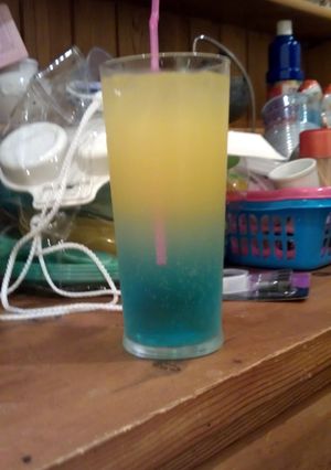 A picture of Green Frog Drink (Perfect Party Drink).