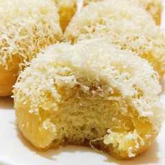 รูปของ DONAT KEJU Menul Menul