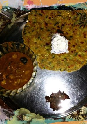 A picture of Koki with white butter and chutney.