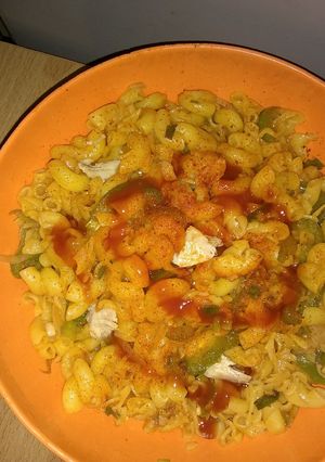 A picture of Tikka macaroni.