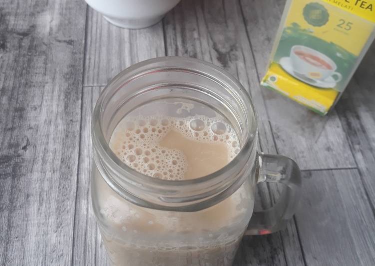 Bagaimana Menyiapkan Teh Tarik yang Lezat Sekali