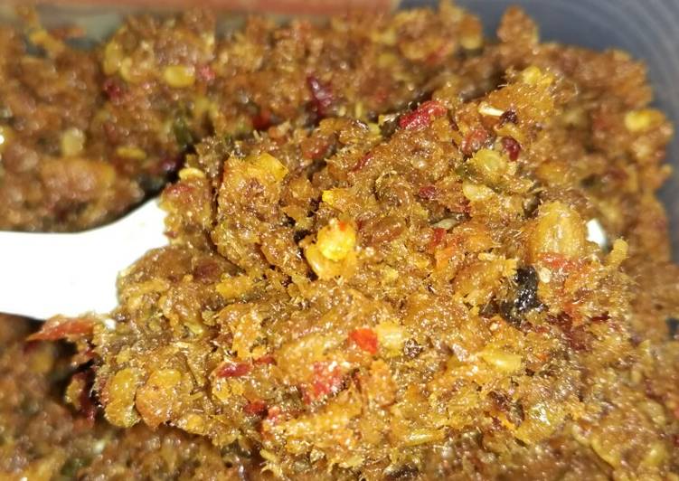 Anti Ribet, Membuat Sambal goang ikan asin tenggiri Farah Quinn