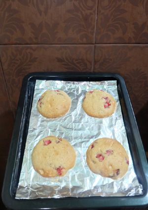 Foto resep White Chocolate Strawberry Cookies