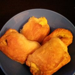 A picture of Sausage cheese biscuit rolls.