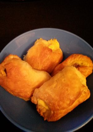 A picture of Sausage cheese biscuit rolls.