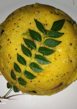 मसाला उपमा (Masala upma recipe in Hindi) रेसिपी मुख्य फोटो