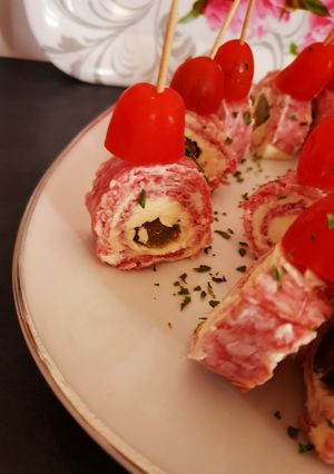Une photo de Bouchées de salami au fromage frais