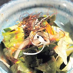 A picture of Sweet, Salty, and Sour Wakame Salad with Bibimbap Noodle Sauce.